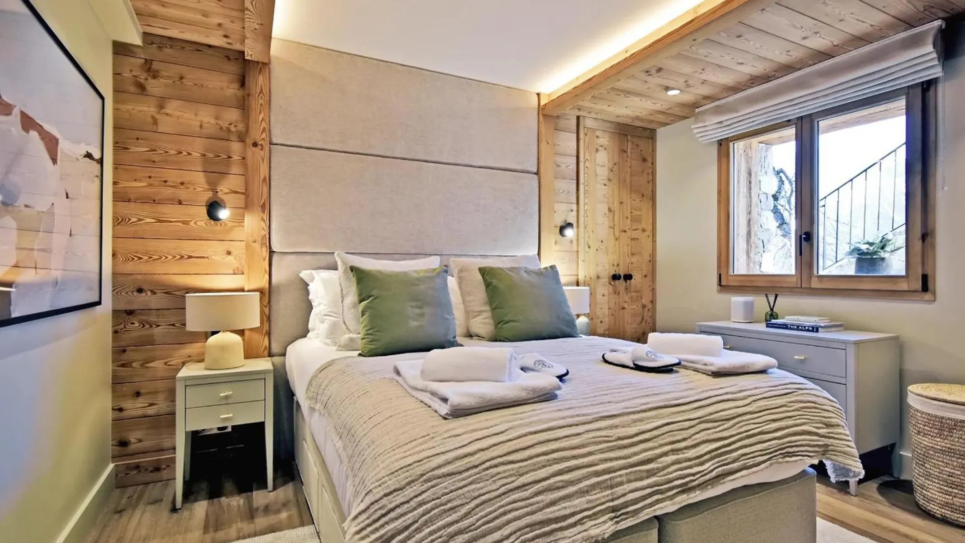 Chalet Luxueux Avec Piscine Interieure Et Sauna - 5 Chambres, 12 Pers., Proche Commerces Et Pistes - Fr-1-613B-44 Saint-Martin-de-Belleville 0*,