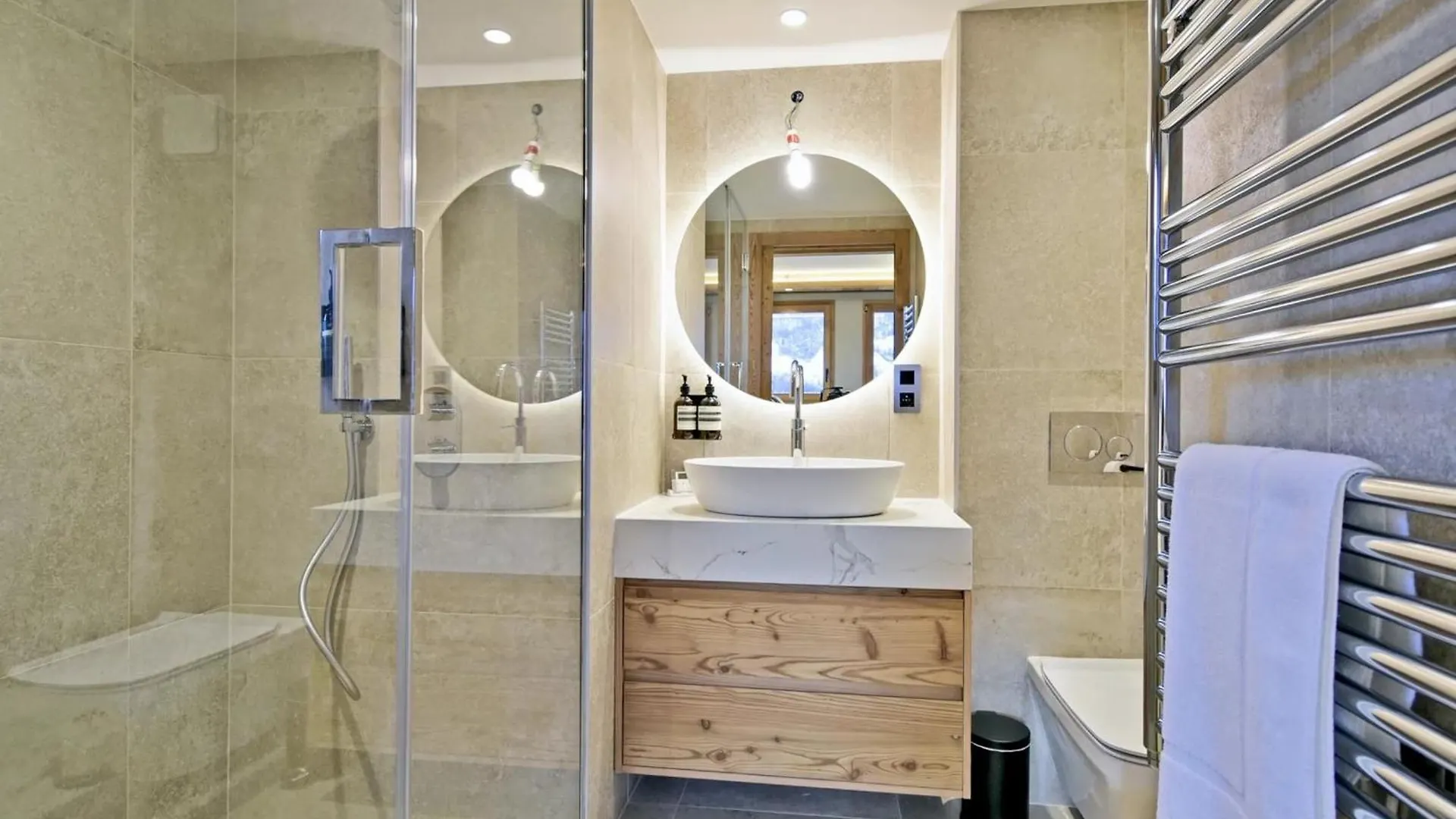 Chalet Luxueux Avec Piscine Interieure Et Sauna - 5 Chambres, 12 Pers., Proche Commerces Et Pistes - Fr-1-613B-44 Saint-Martin-de-Belleville